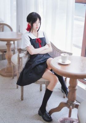善良的的女秘书_720HD在线观看